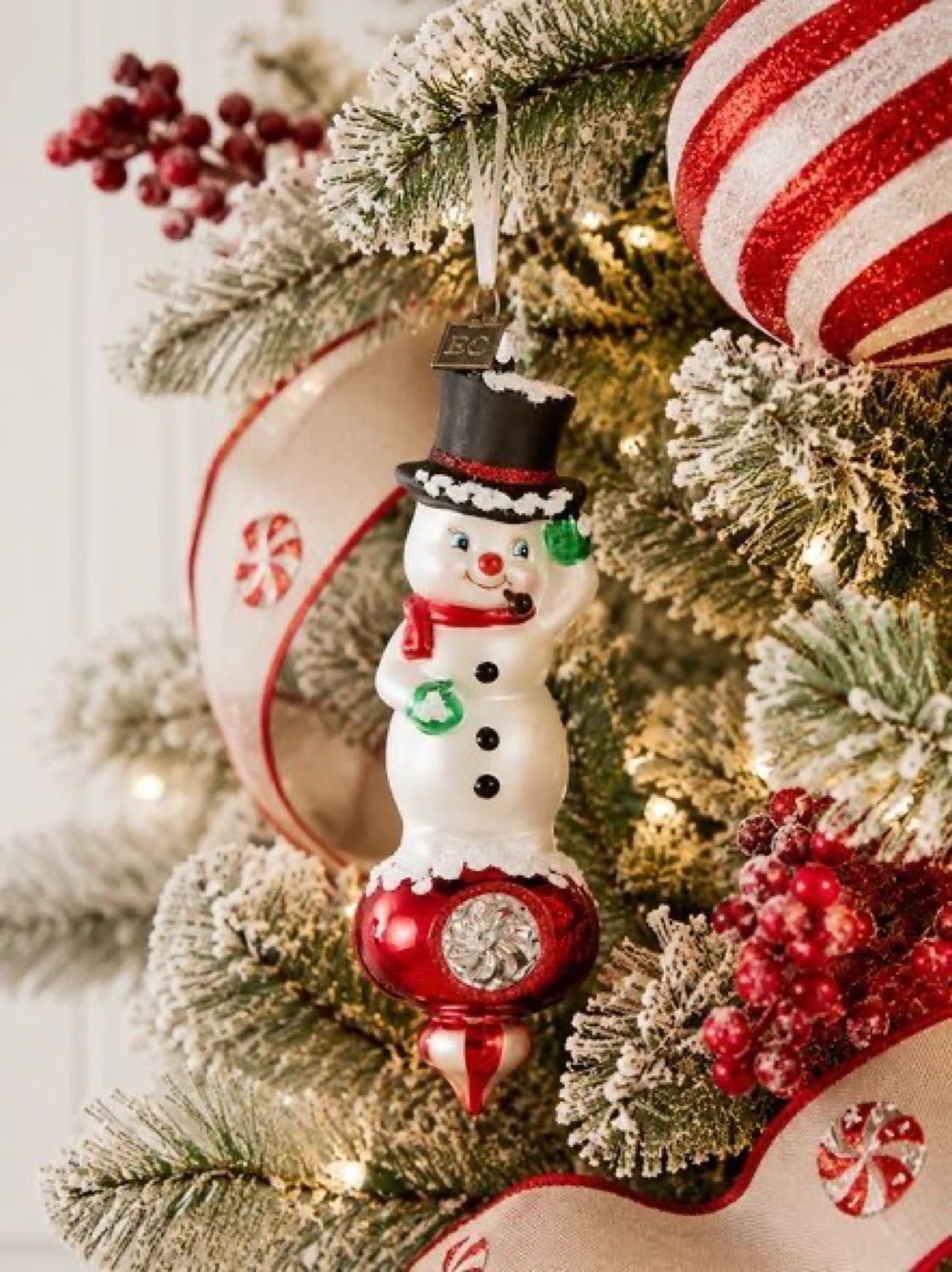 Bring Back These Vintage Christmas Decorating Ideas