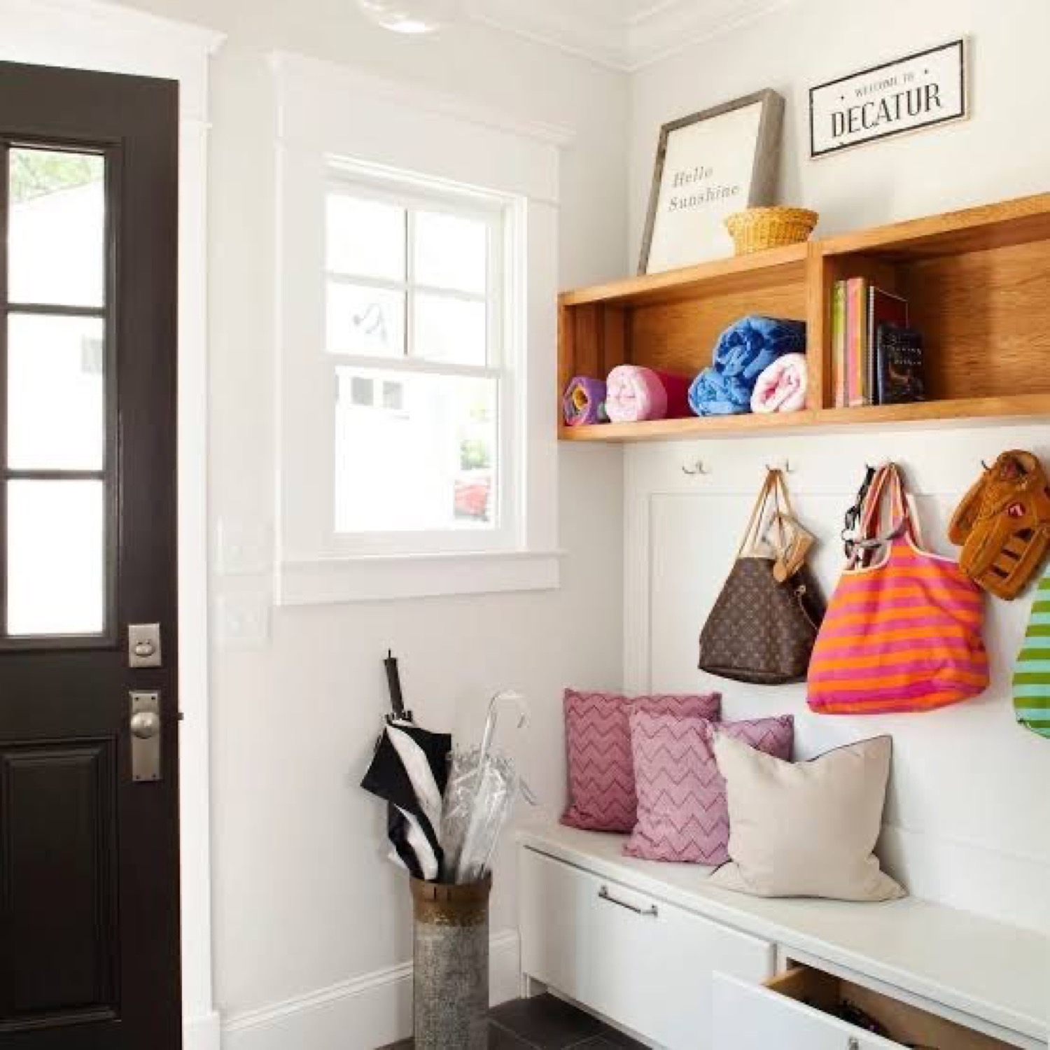 What to Clear From Your Entryway Before Holiday Guests